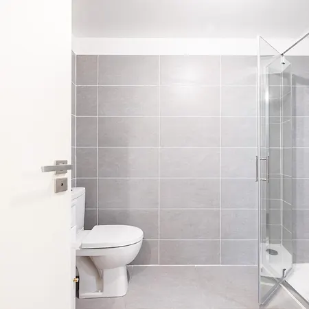 Bienvenue-parking-clim-centre * マントン